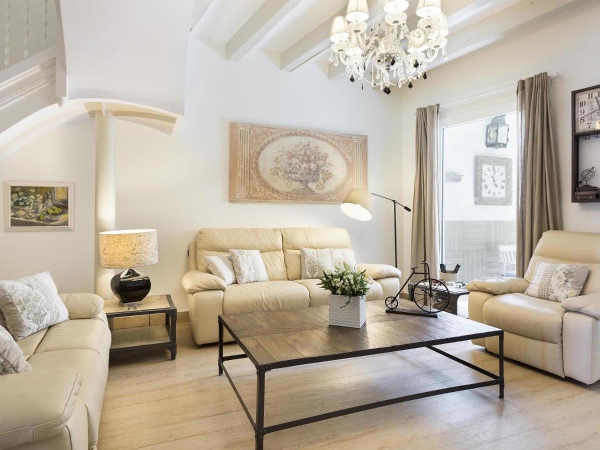 Sitges Spaces Beach House- 4 bedrooms, 3 Bathrooms, Large Terrace, Jacuzzi, Center-Beach Buitenkant foto