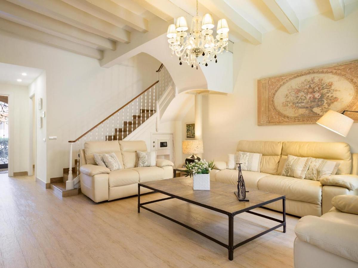 Sitges Spaces Beach House- 4 bedrooms, 3 Bathrooms, Large Terrace, Jacuzzi, Center-Beach Buitenkant foto