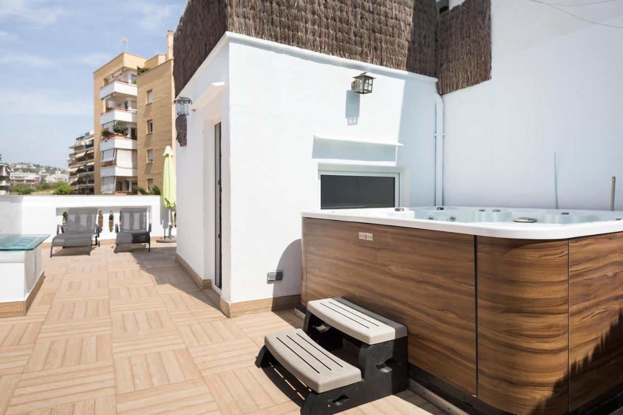 Sitges Spaces Beach House- 4 bedrooms, 3 Bathrooms, Large Terrace, Jacuzzi, Center-Beach Buitenkant foto
