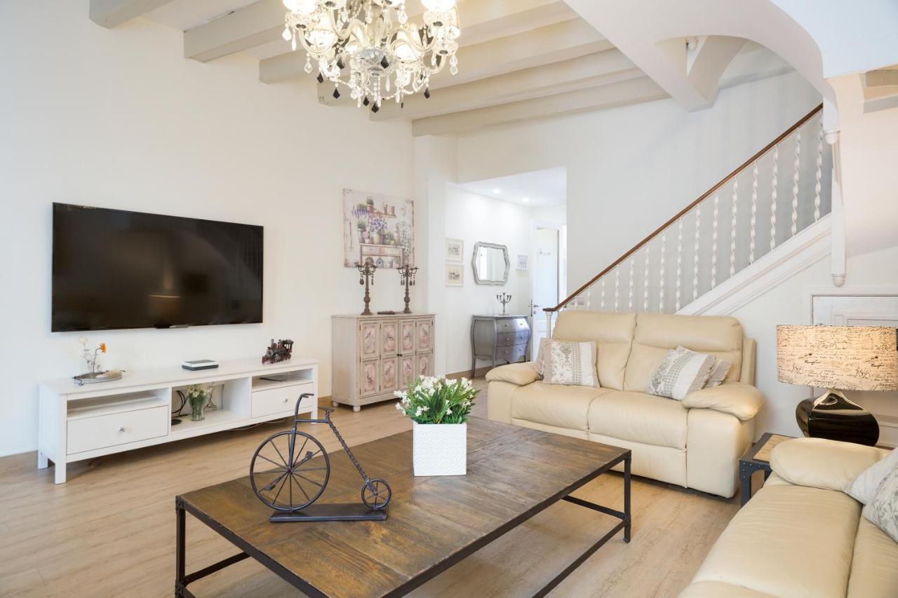 Sitges Spaces Beach House- 4 bedrooms, 3 Bathrooms, Large Terrace, Jacuzzi, Center-Beach Buitenkant foto