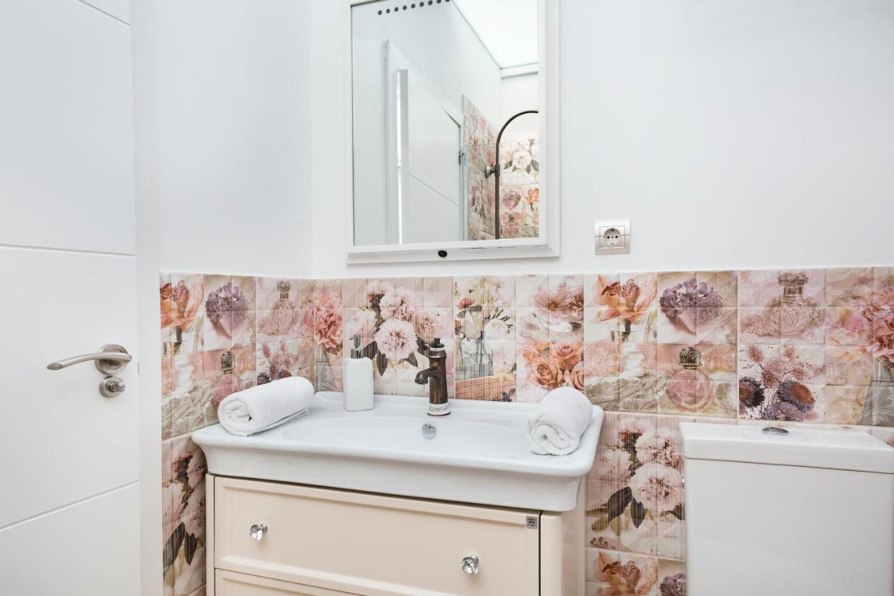 Sitges Spaces Beach House- 4 bedrooms, 3 Bathrooms, Large Terrace, Jacuzzi, Center-Beach Buitenkant foto